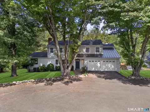 66 Adams Rd, Fairfield, CT 06824
