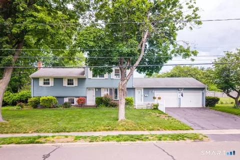 66 Carol Dr, Plainville, CT 06062