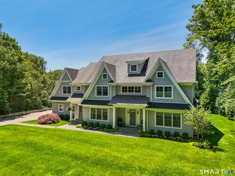 15 May Dr, Norwalk, CT 06850