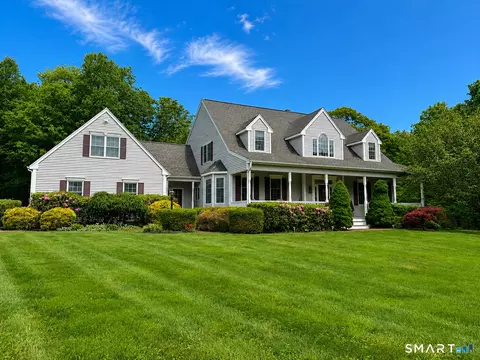 10 Isabell Dr, Madison, CT 06443