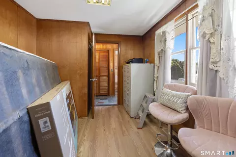 Entry Way - 186 Schaeffer Rd, Bethany, CT 06524 photo 1 of 1