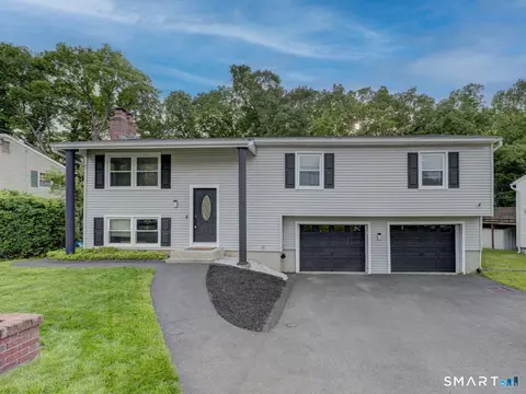 164 Hickory Hill Dr, Waterbury, CT 06708