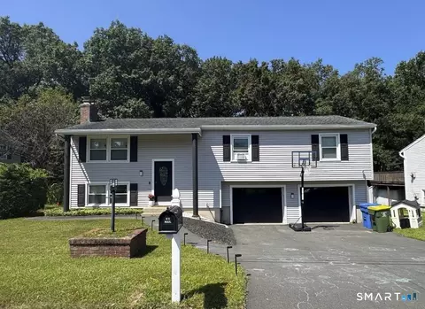 164 Hickory Hill Dr, Waterbury, CT 06708