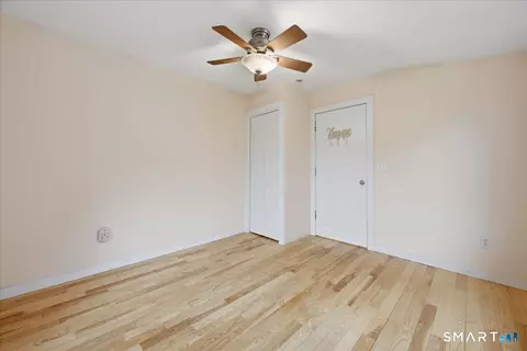 Bedroom - 82 Old Post Rd, Clinton, CT 06413 photo 1 of 5
