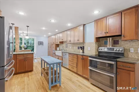 Kitchen - 82 Old Post Rd, Clinton, CT 06413 photo 1 of 3