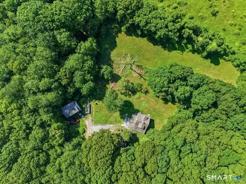 View/Area - 82 Old Post Rd, Clinton, CT 06413 photo 1 of 2
