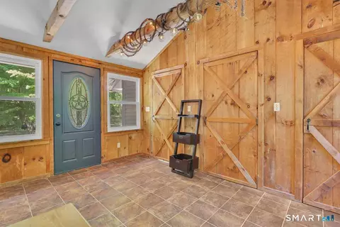 Entry Way - 34 Bailey Rd, Andover, CT 06232 photo 3 of 3