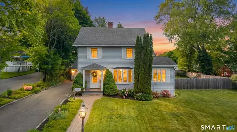 72 Prospect St, Watertown, CT 06795