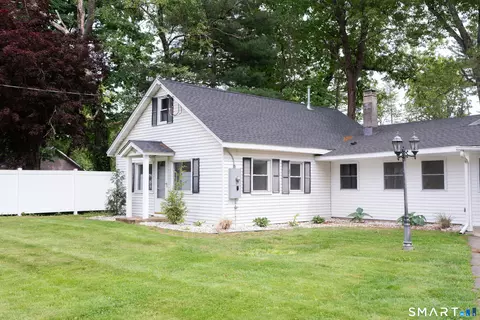 Exterior - 245 Birch Rd, Suffield, CT 06093 photo 2 of 4