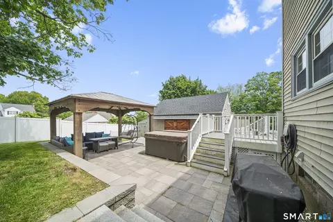 Exterior - 10 Manning Rd, Windsor Locks, CT 06096 photo 2 of 9