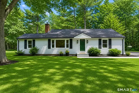 26 Crescent Way, Simsbury, CT 06070