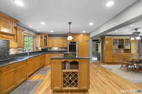 Kitchen - 7 Hannah Ln, Monroe, CT 06468 photo 2 of 2