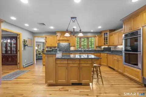 Kitchen - 7 Hannah Ln, Monroe, CT 06468 photo 1 of 2