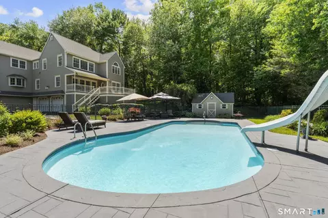 Exterior - 7 Hannah Ln, Monroe, CT 06468 photo 5 of 10