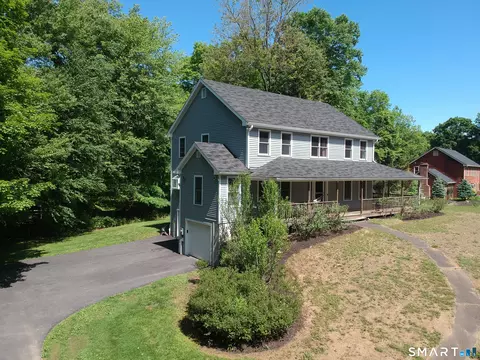 131 Hanover Rd, Newtown, CT 06470