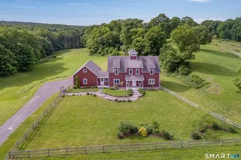 51 Wimler Ln, Guilford, CT 06437