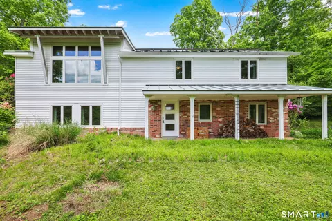 79 Mulberry Rd, Mansfield, CT 06250