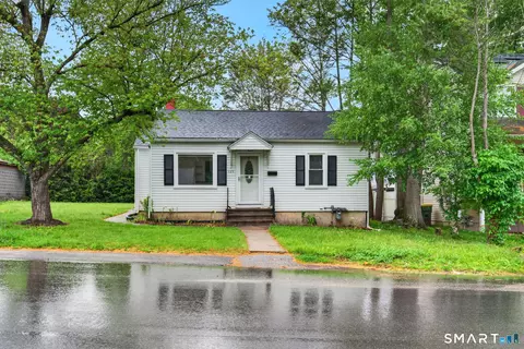 449 Atwood Ave, Waterbury, CT 06705