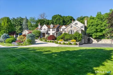 83 Long Lots Rd, New Canaan, CT 06840