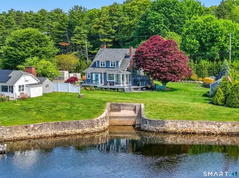 54 Harbor View Ter, Stonington, CT 06378