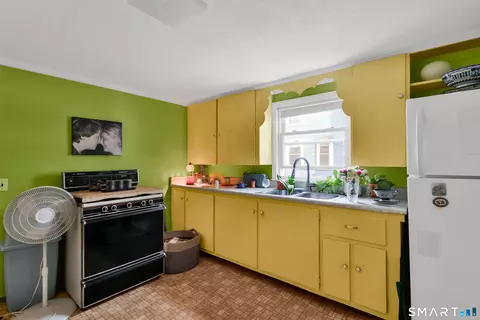 Kitchen - 172 Nott St, Wethersfield, CT 06109 photo 1 of 3