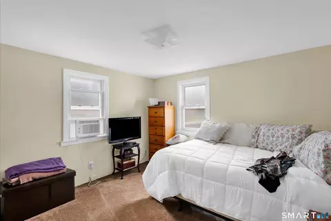 Bedroom - 172 Nott St, Wethersfield, CT 06109 photo 2 of 7