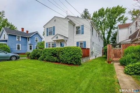 Exterior - 172 Nott St, Wethersfield, CT 06109 photo 2 of 9