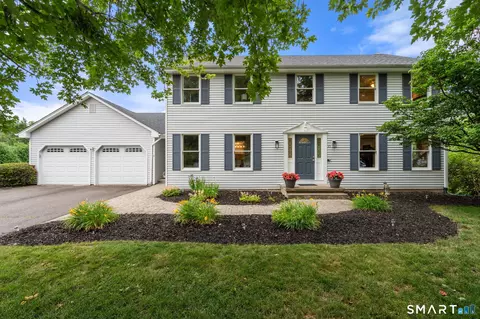 25 Vincent Cir, South Windsor, CT 06074