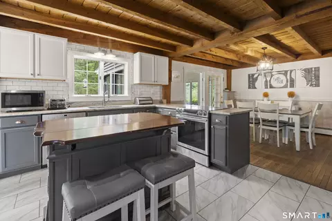 Kitchen - 156 Cranberry Bog Rd, Killingly, CT 06239 photo 5 of 5