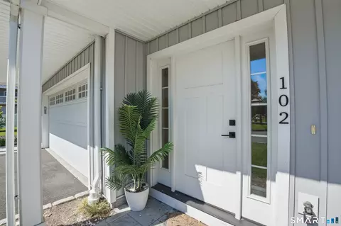 301 Harbour Close Close #102, New Haven, CT 06519