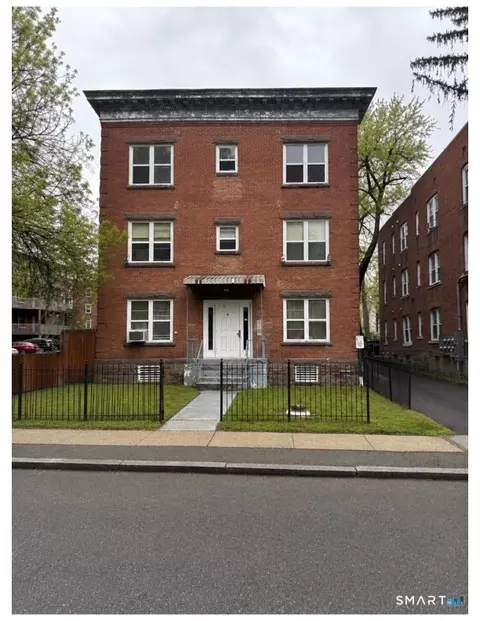 15 Cabot St, Hartford, CT 06112