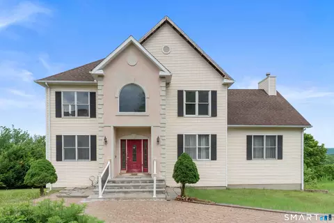 77 Graham Ridge Rd, Naugatuck, CT 06770