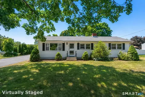 9 Stanton Rd, North Haven, CT 06473