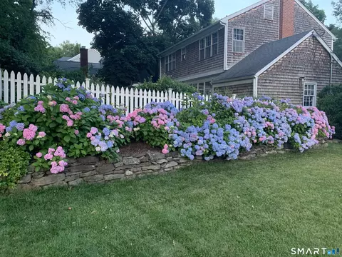 Exterior - 13 Devon Rd, Darien, CT 06820 photo 10 of 11