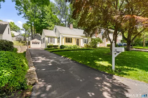 Exterior - 13 Devon Rd, Darien, CT 06820 photo 3 of 11