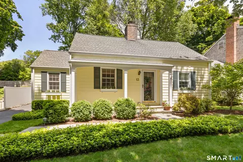 Exterior - 13 Devon Rd, Darien, CT 06820 photo 2 of 11