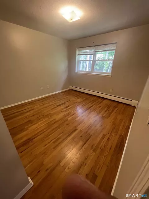 Bedroom - 39 Mount Laurel Dr, Wethersfield, CT 06109 photo 5 of 7