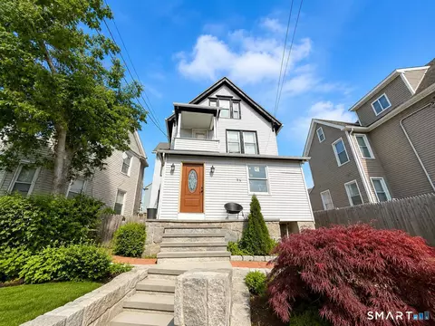 98 Huntington Rd, Bridgeport, CT 06608