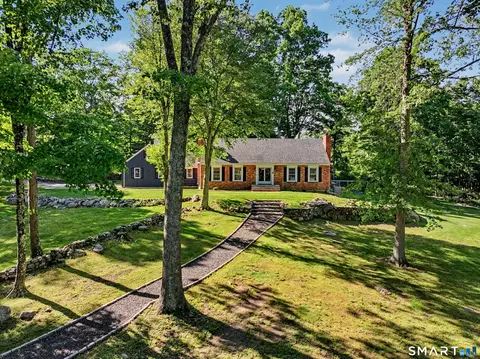 301 Redding Rd, Easton, CT 06612