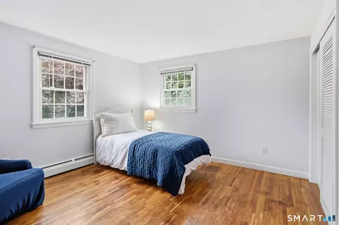 Bedroom - 30 Riverview Dr, Suffield, CT 06078 photo 4 of 6