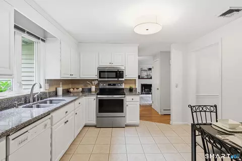 Kitchen - 30 Riverview Dr, Suffield, CT 06078 photo 3 of 3