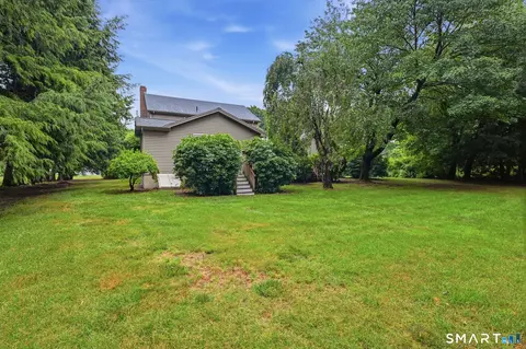 Exterior - 30 Riverview Dr, Suffield, CT 06078 photo 4 of 8