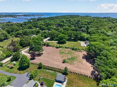 59 Montauk Ave, Stonington, CT 06378