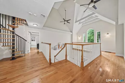 Entry Way - 35 Judd Hill Rd, Bethany, CT 06524 photo 6 of 8