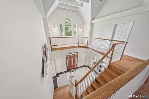 Entry Way - 35 Judd Hill Rd, Bethany, CT 06524 photo 5 of 8