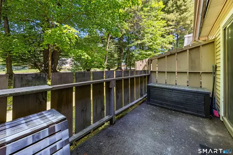 Exterior - 7 Sutton Pl #7, Bloomfield, CT 06002 photo 3 of 4