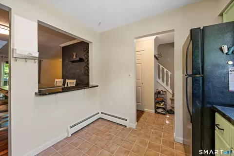 Kitchen - 7 Sutton Pl #7, Bloomfield, CT 06002 photo 3 of 3