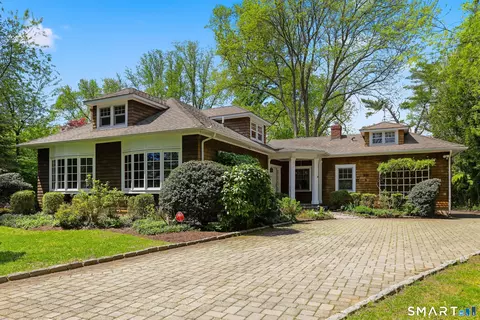 21 Nearwater Ln, Darien, CT 06820