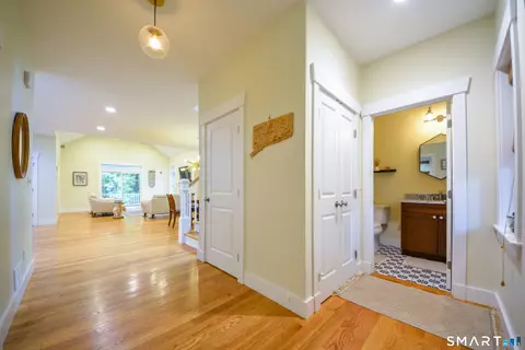 Entry Way - 5 Bridge Rd, Monroe, CT 06468 photo 1 of 5