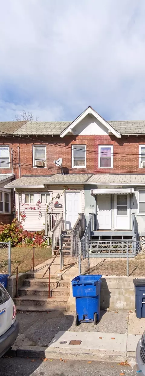 19 Ives St, Waterbury, CT 06704